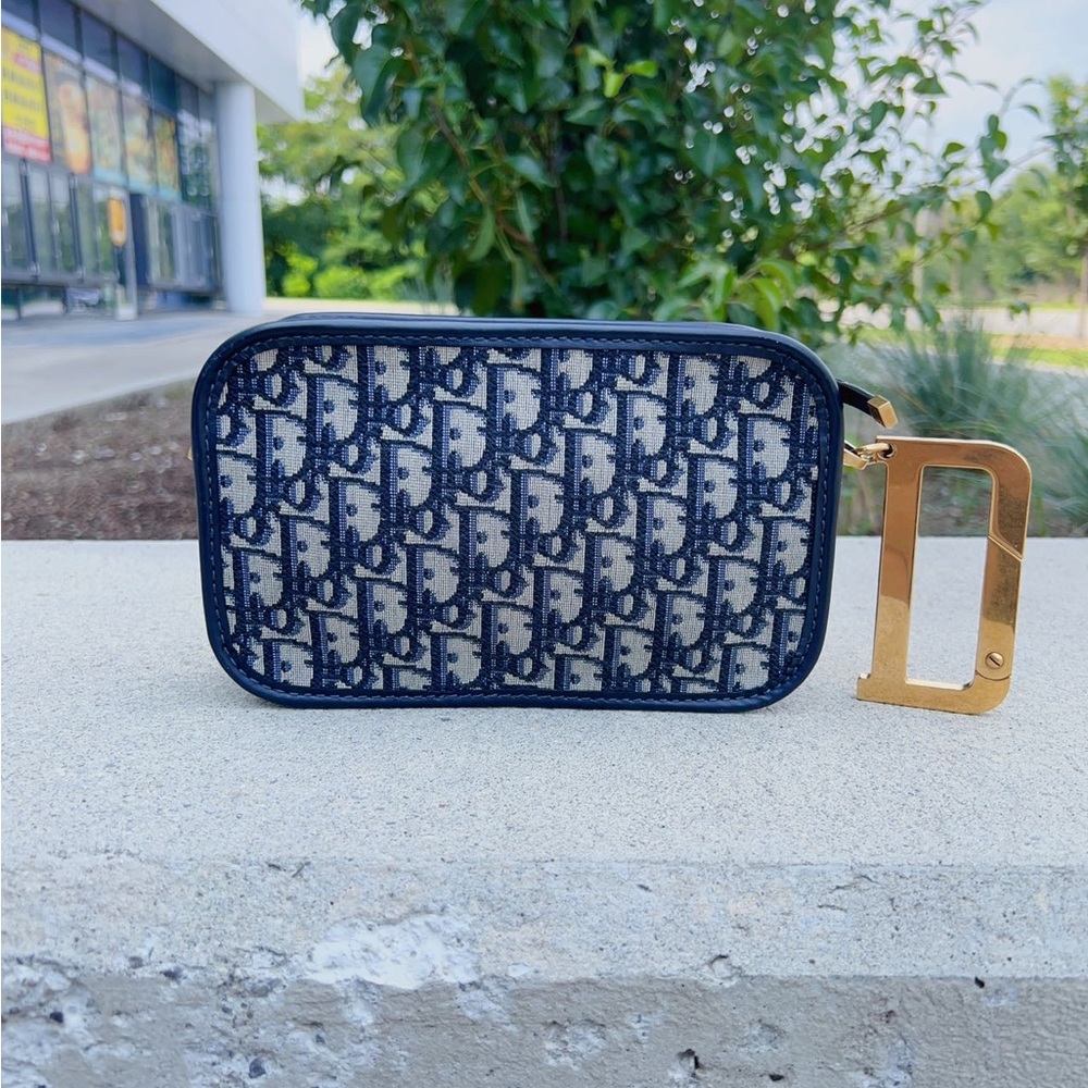 Dior Oblique Diorquake Clutch Blue - Picture 1 of 8